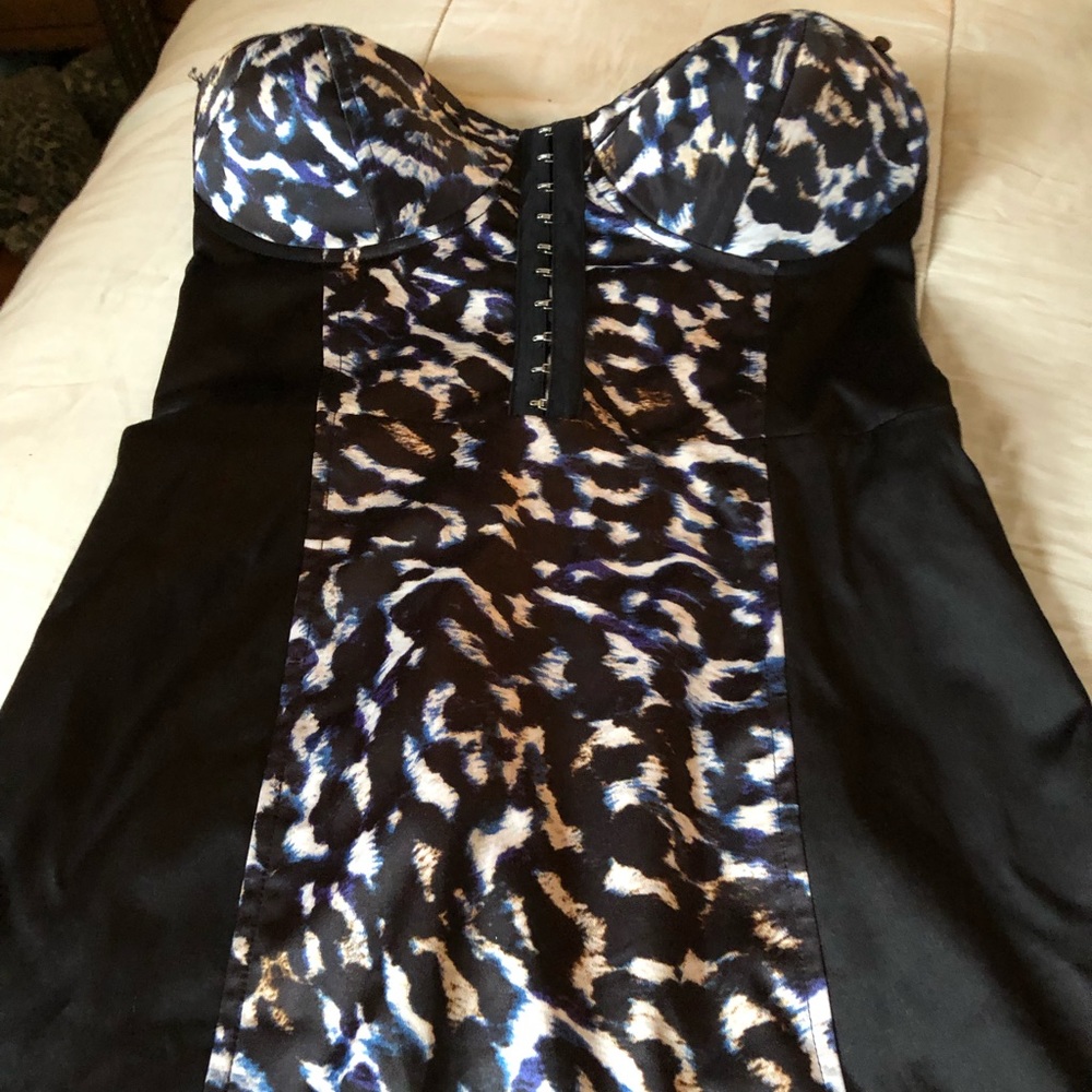 guess strapless short dress